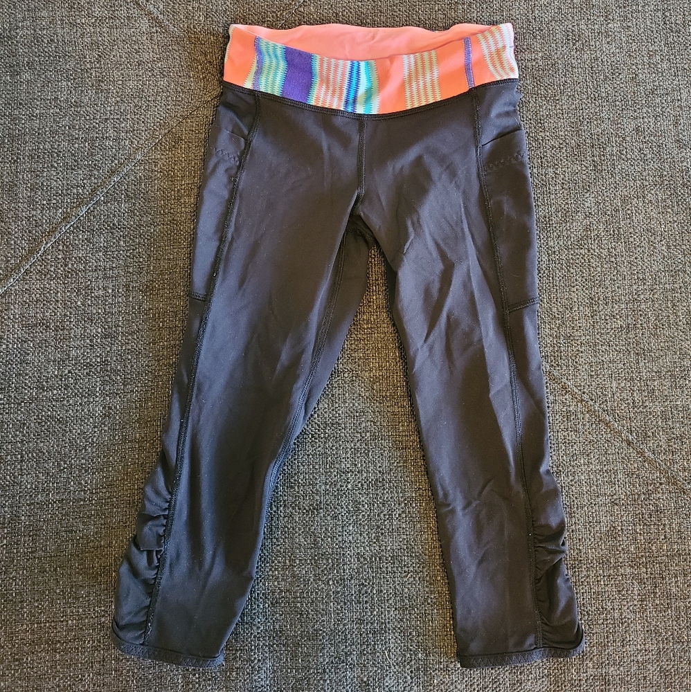 Size 10 Ivivva cropped leggings